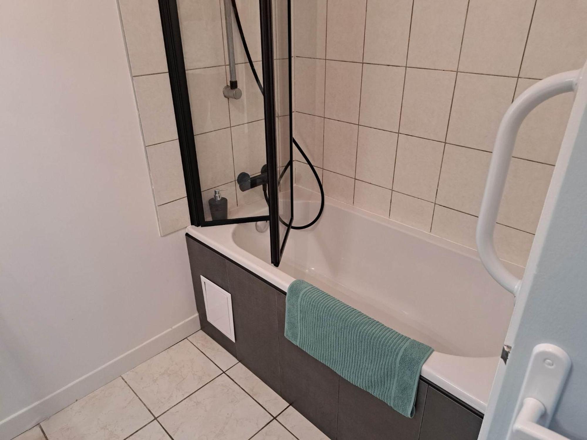 Appartements Lannion Proche Centre, Cotes De Granit Rose Номер фото